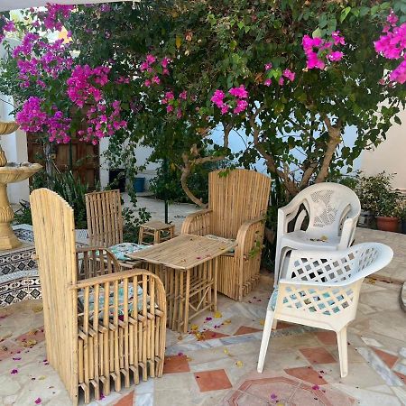 Suite Moonlight Zone Touristique Тозьор Екстериор снимка